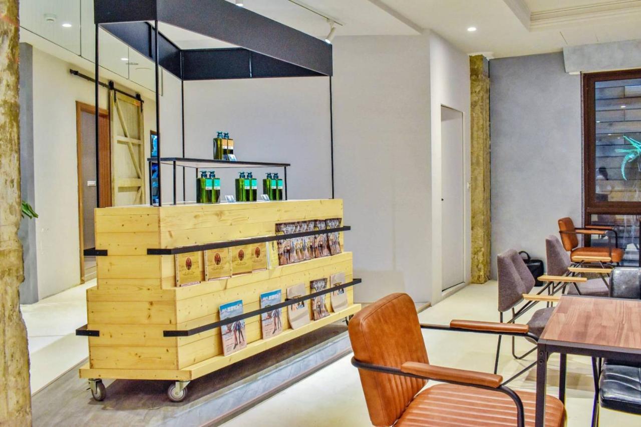 Talmud Business Hotel - Zhongshan Taichung Extérieur photo
