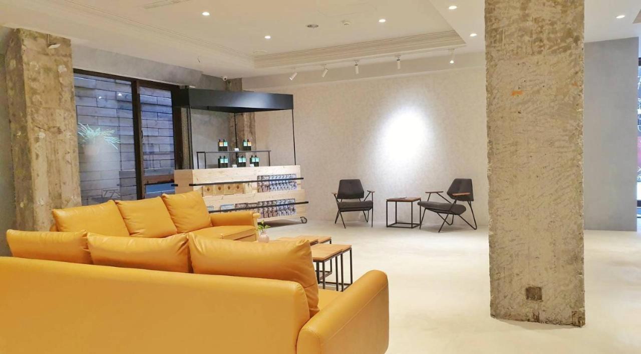 Talmud Business Hotel - Zhongshan Taichung Extérieur photo