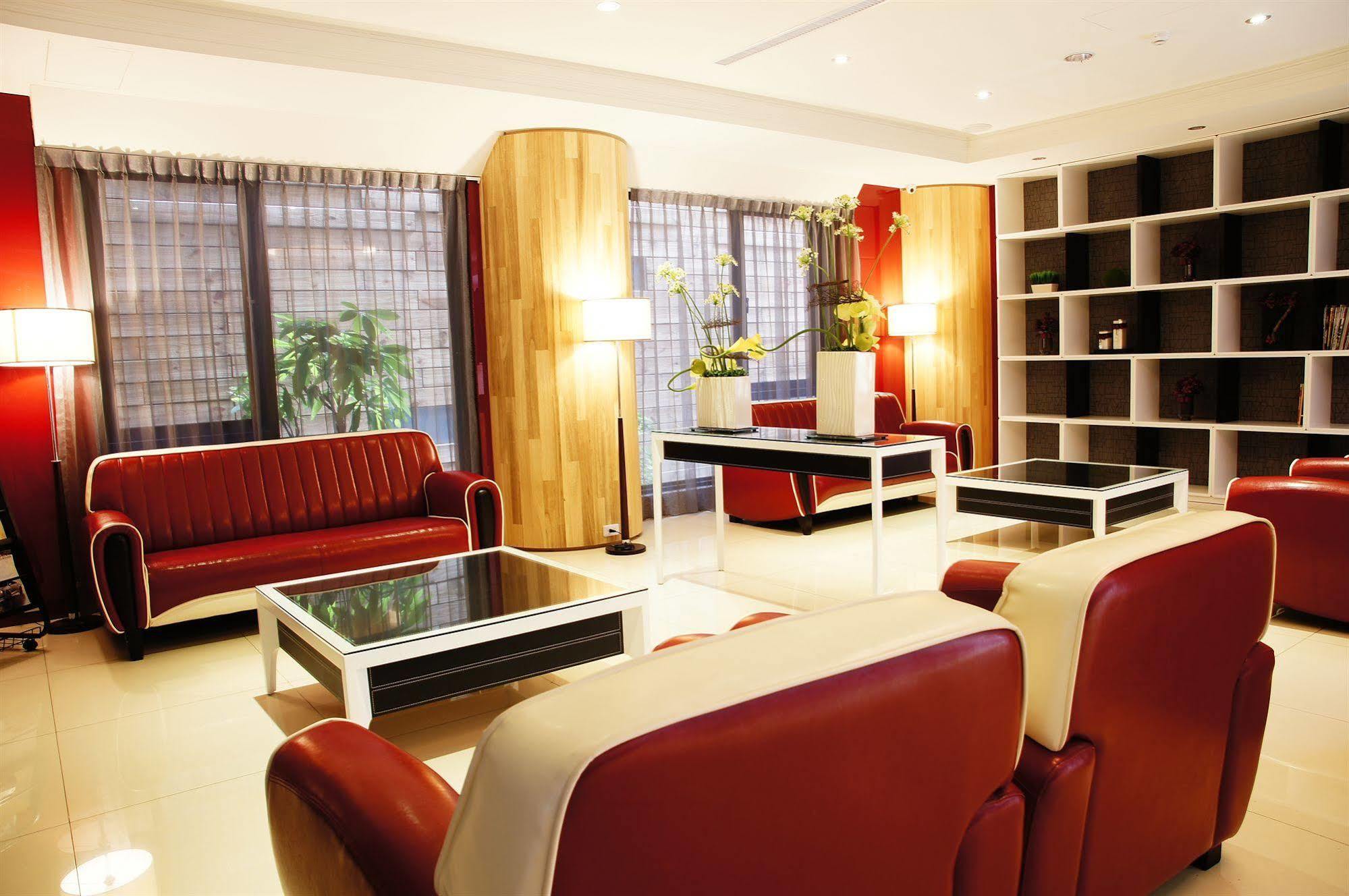 Talmud Business Hotel - Zhongshan Taichung Extérieur photo